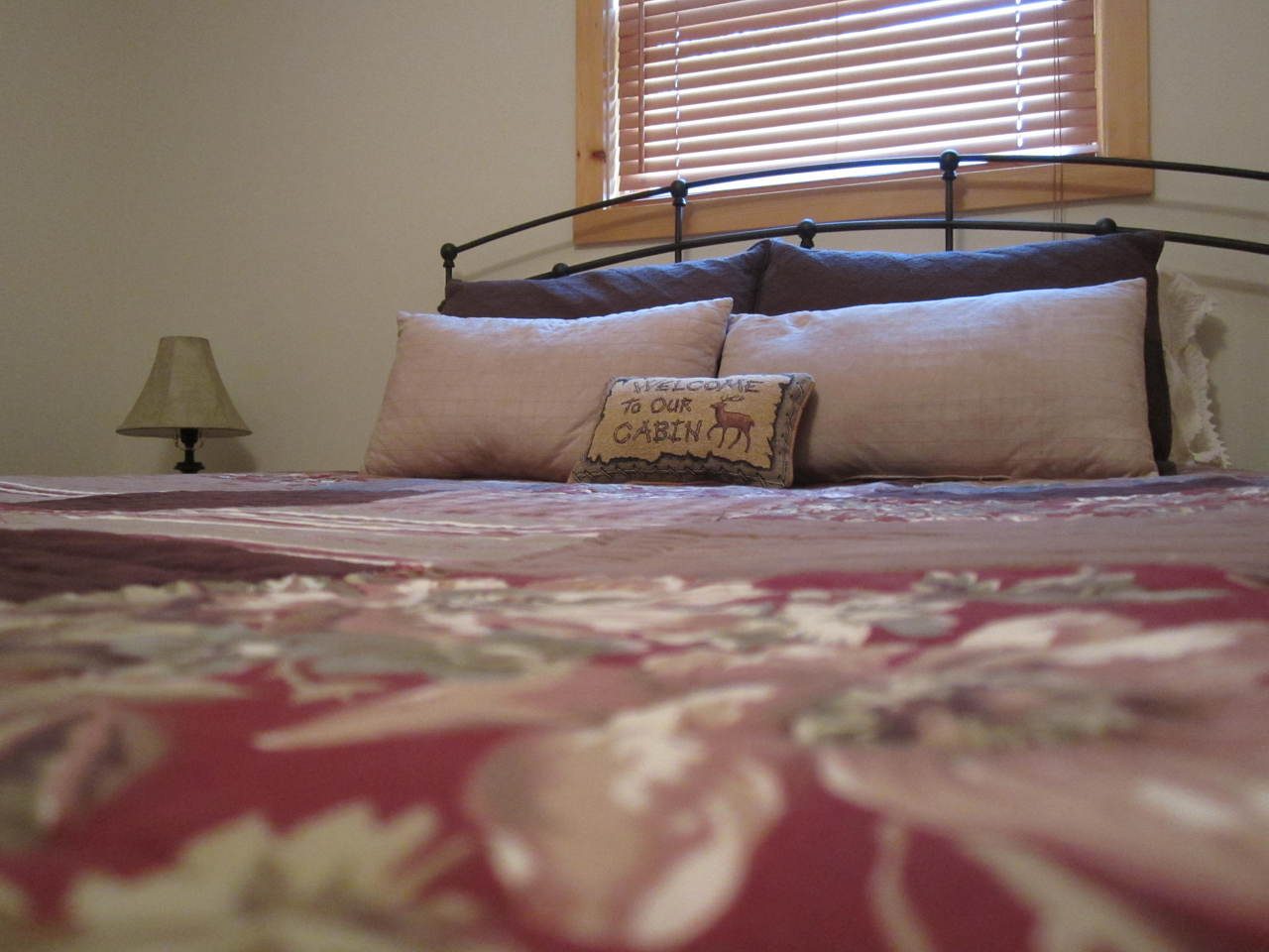Frances' Cabin bedroom
